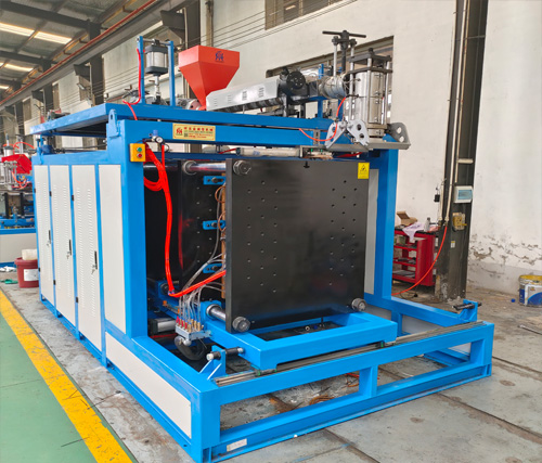 汽車風(fēng)管吹塑機